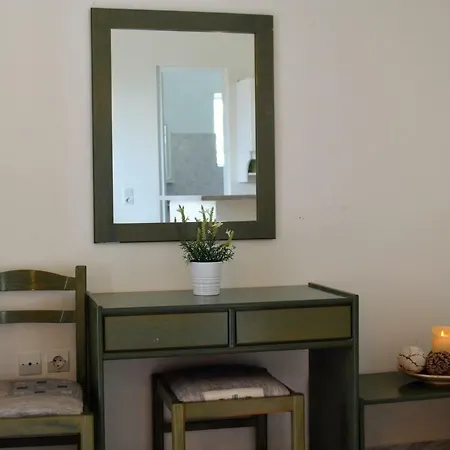 Odyseas Apartment *