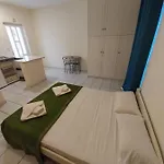 Odyseas Apartament *
