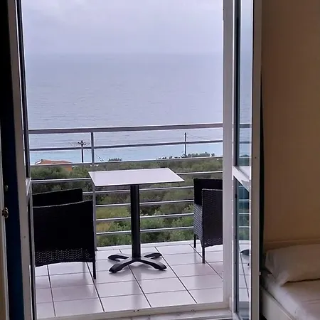 Odyseas Apartman *